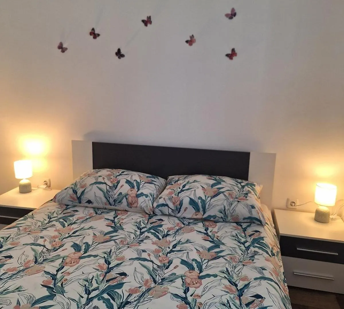Apartment Valcane Pula 0*,