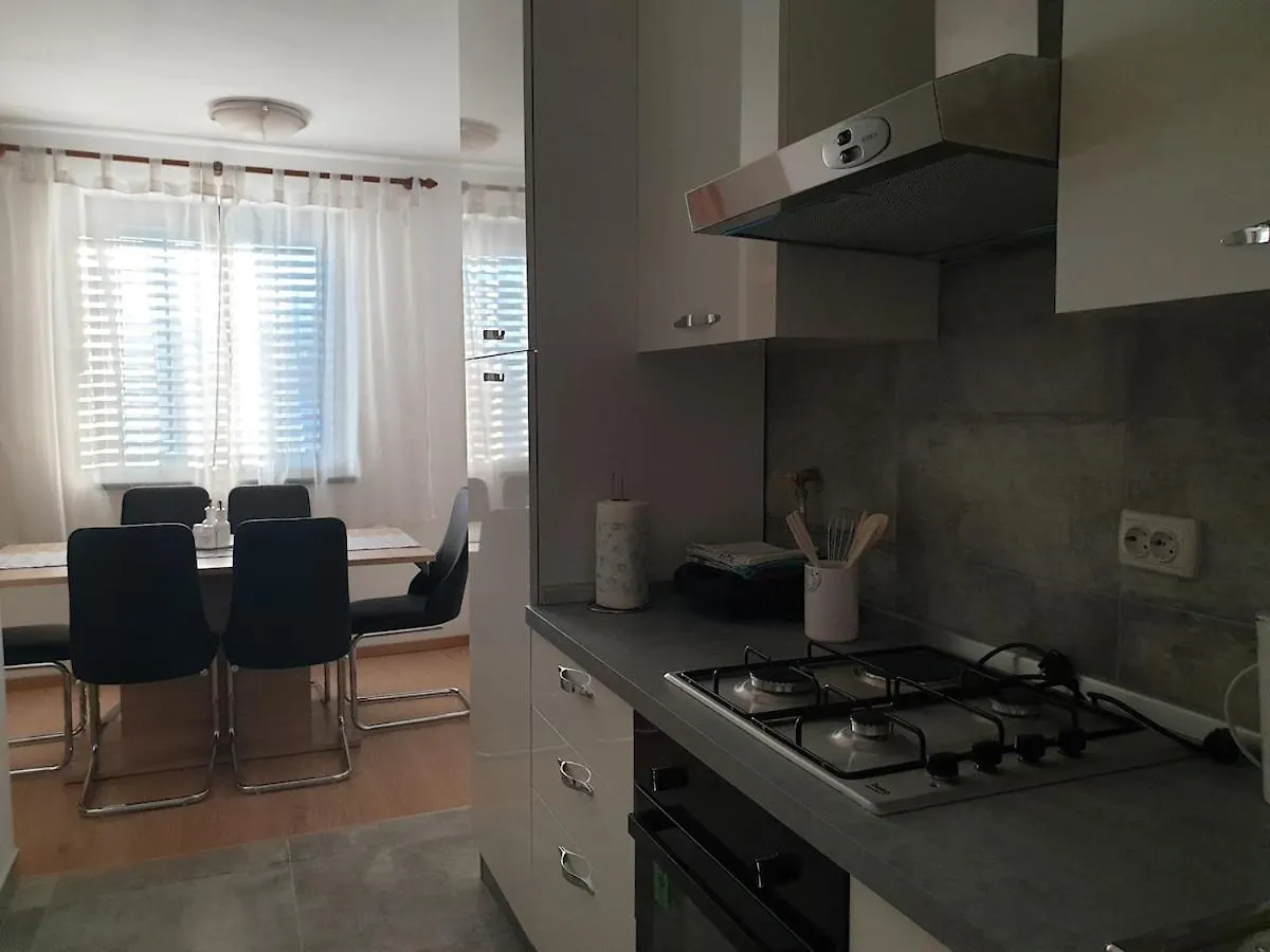 Apartment Valcane Pola